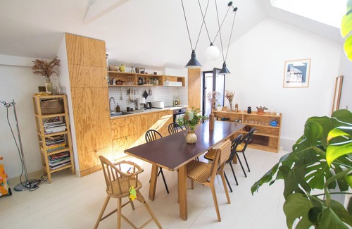 Montreuil House | Bright & Eco-Friendly Wooden Home – A Peaceful Retreat Near Paris
