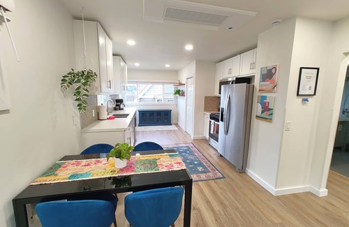 Lower Queen Anne House | Bright Home in Queen Anne near Space Needle!