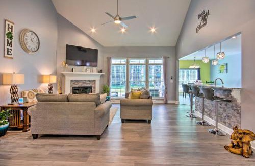 Hopkins House | Bright Hopkins Home with Game Room and Fire Pit!