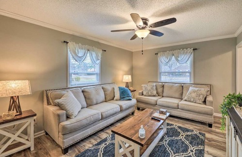 Jacksonville House | Bright House w/ Fire Pit & Screened-In Porch