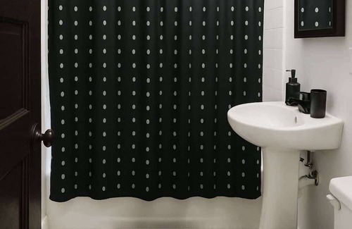 Hyde Park Apartment | Bright & Modern 1BR in Hyde Park