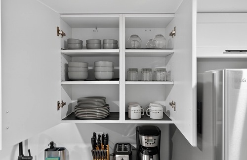 Kingston House | Bright & Modern 2BR Basement Suite w/Rustic Bar & Private Entrance