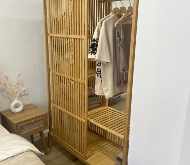 Torrefiel Apartment | Bright & Modern Apartment - Rose y Maya