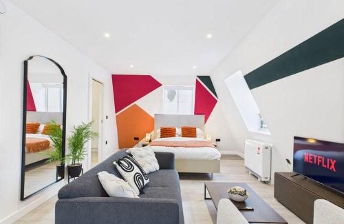 Hendon Apartment | Bright & Modern Flat, Sleeps 4, Great Location