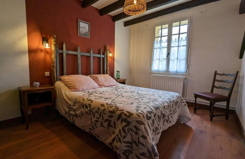 Domme Cottage | Bright, quiet house near Domme with Wifi and pets allowed