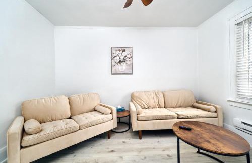 Bridgeview Apartment | Bright Quiet One Bedroom Apartment
