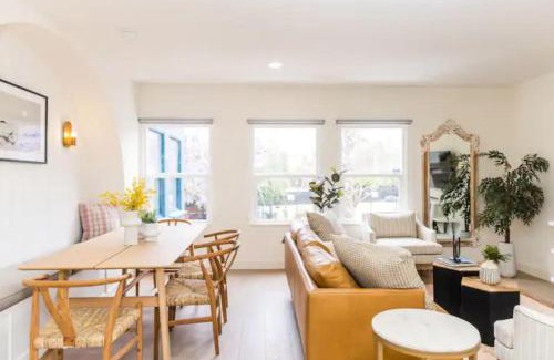 Little Italy House | Bright, Spacious 4 BD in the Heart of Little Italy