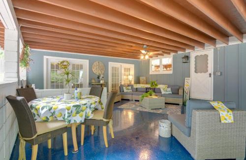 Turners House | Bright Springfield Home Walk to Nature Center!