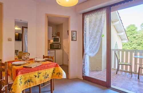 Barbotan-les-Thermes Apartment | Bright studio with balcony, pets allowed, free Wifi