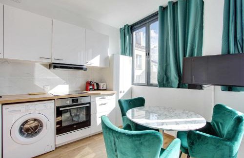 Belleville Apartment | Bright studio-2P-4P-4P-Parc des Buttes Chaumont