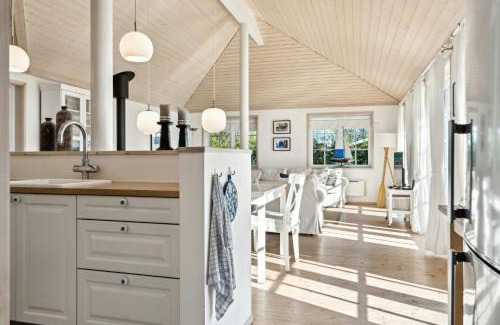 Vejlby Fed House | Bright Summer House With Sea View In Vejlbyfed