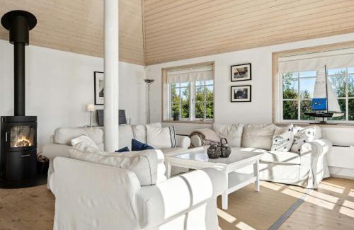 Vejlby Fed House | Bright Summer House With Sea View In Vejlbyfed