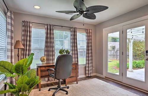 Lincolnville House | Bright Summerville Abode ~ 9 Mi to Water Park