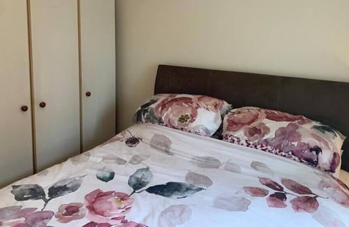 Brympton Apartment | Brimsmore Apartment - 1 bed apartment with Free Parking in Yeovil