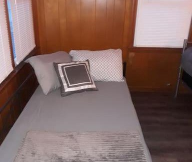 Crescent Beach House | (BRING PETS 1 BLOCK FROM the BEACH!)
