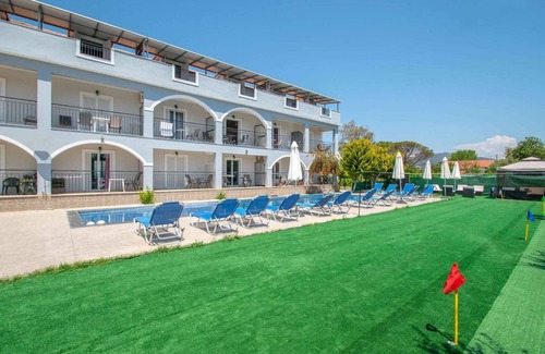 Laganas Villa | Brinswick Private Villa complex