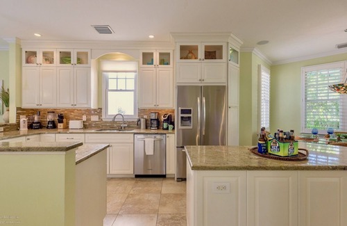 Truman Annex House | *BRISA FRESCA @ THE ANNEX* Airy Home by Duval & Beach + LAST KEY SERVICES.