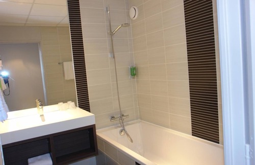 Theix-Noyalo Hotel | Brit Hotel Vannes-Theix