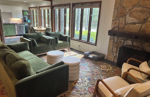 Nicholson House | Brockton Bungalow- Charming Cabin Just Outside of Athens!