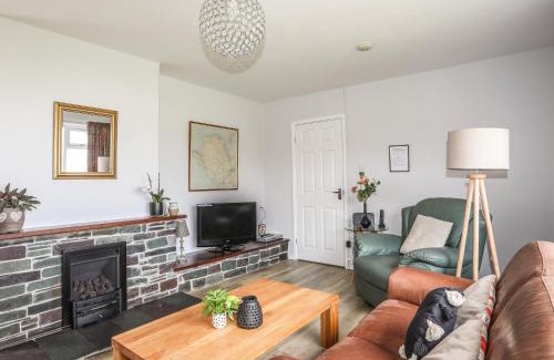 Y Felinheli House | Bronallt