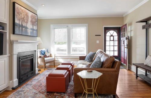 Lambertville House | Brooke House In The Heart of Downtown with Patio!