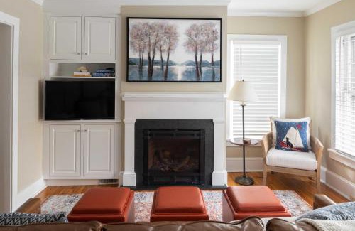 Lambertville House | Brooke House In The Heart of Downtown with Patio!