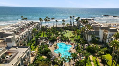 Townsite Apartment | Brooks Beach Vacations Villa C205 Oceanside