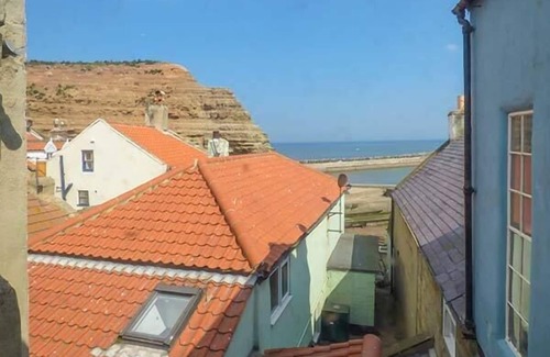 Staithes Cottage | BROOMHILL VIEW, family friendly, with open fire in Staithes