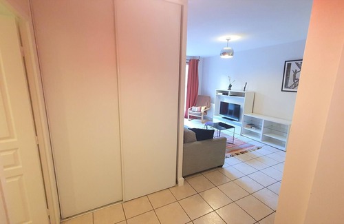 Jules Ferry - Recamier Apartment | Brotteaux / Quiet T2 47m², Terrace & Private garage