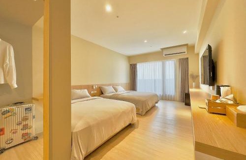 Zhongzheng Hotel | Brown House Hotel - Taipei Main Station