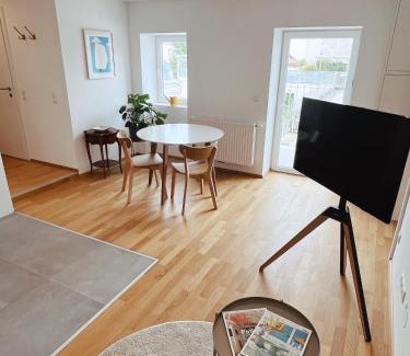 Neulerchenfeld Apartment | Brunnenmarkt Balcony Apartment