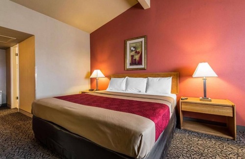 Brush Hotel | Brush Inn