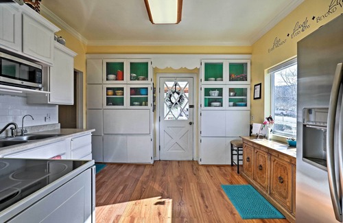 Glendale House | Bryce/Zion Cottage, 3 Bedroom, King Beds, Fiber INTERNET 1 GIG, Free Parking