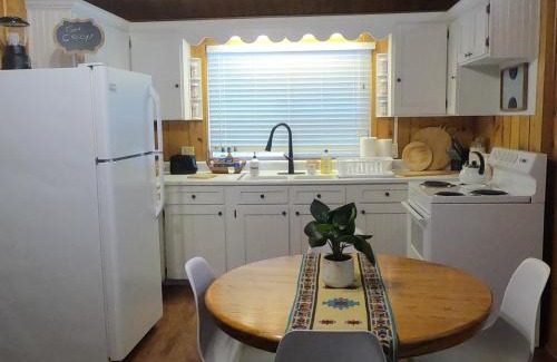 Panguitch House | Bryce’s Zion House by Bryce Canyon National Park!