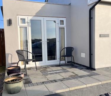 Caergeiliog Bed & Breakfast | Bryn Haul Sunny Hill