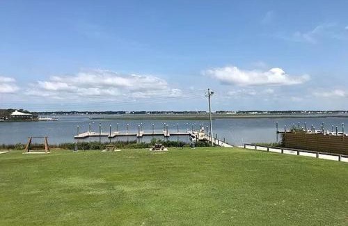 Atlantic Beach Apartment | BS266 - 3-min walk to the beach, great pool, dock