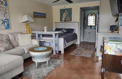 Atlantic Beach Apartment | BS266 - 3-min walk to the beach, great pool, dock
