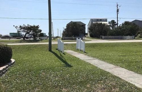 Atlantic Beach Apartment | BS266 - 3-min walk to the beach, great pool, dock