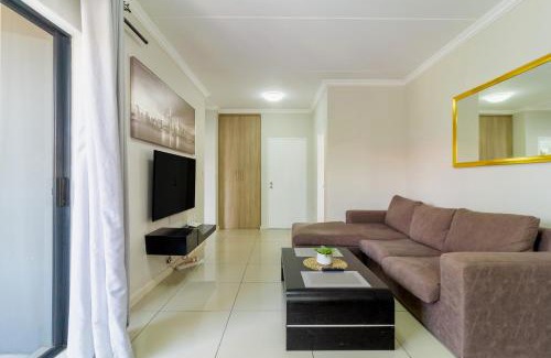 Greater Johannesburg Metropolitan Area Apartment | Buckingham Palace 2 Bed 2 Bath