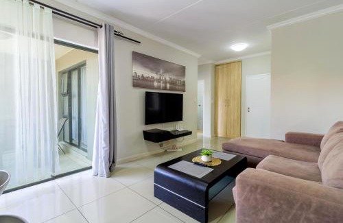 Greater Johannesburg Metropolitan Area Apartment | Buckingham Palace 2 Bed 2 Bath