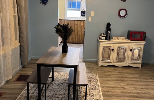 Decatur House | Budget Friendly, long terms welcome, Decatur central