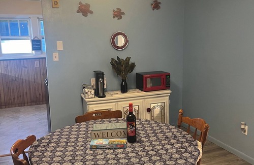 Decatur House | Budget Friendly, long terms welcome, Decatur central