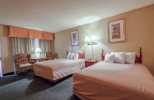 Allison Hotel | Budget-Friendly Room w/Tea & Coffee Maker Near Historic Route 66 Attractions