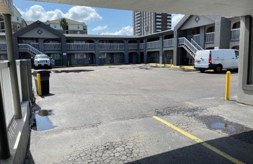 Central City Hotel | Budget Inn and Suites Corpus Christi