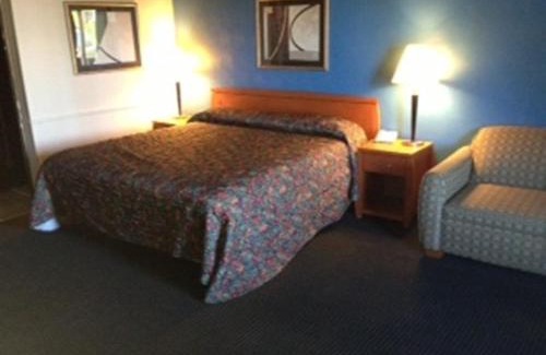 Madison Hotel | Budget Inn - Madison