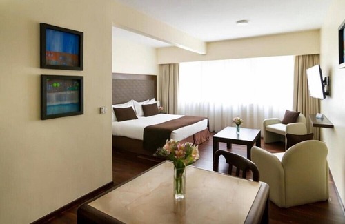 El Centro Hotel | Buenos Aires Original Junior Suite near Plaza San Martin Square