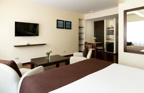 El Centro Hotel | Buenos Aires Original Junior Suite near Plaza San Martin Square
