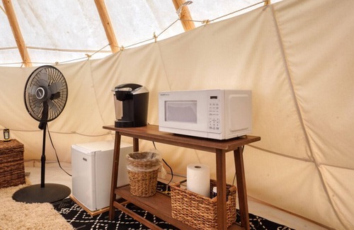 Hot Springs RV Rental | Buffalo Tipi at Highland Meadows