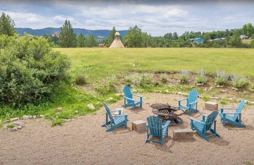 Hot Springs RV Rental | Buffalo Tipi at Highland Meadows