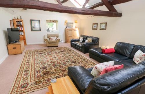 Millhouse Green House | Bullace Barn